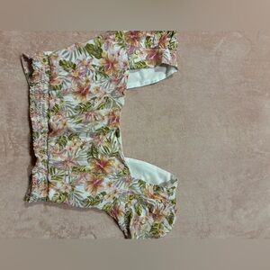 Tropical patterned top